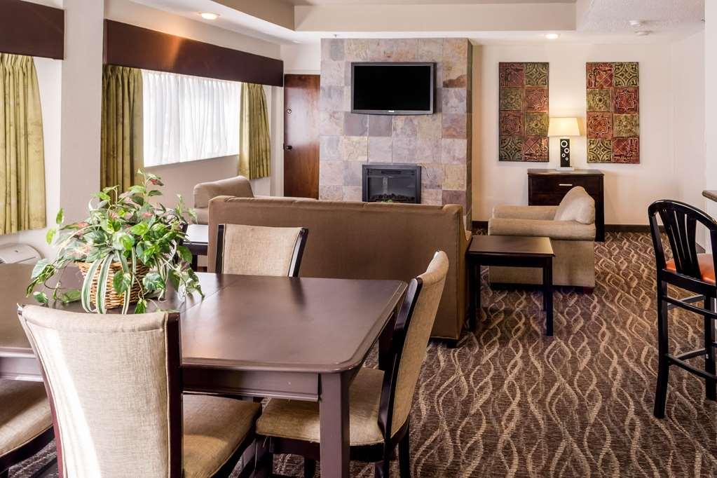 Comfort Inn Downtown Charleston Room photo